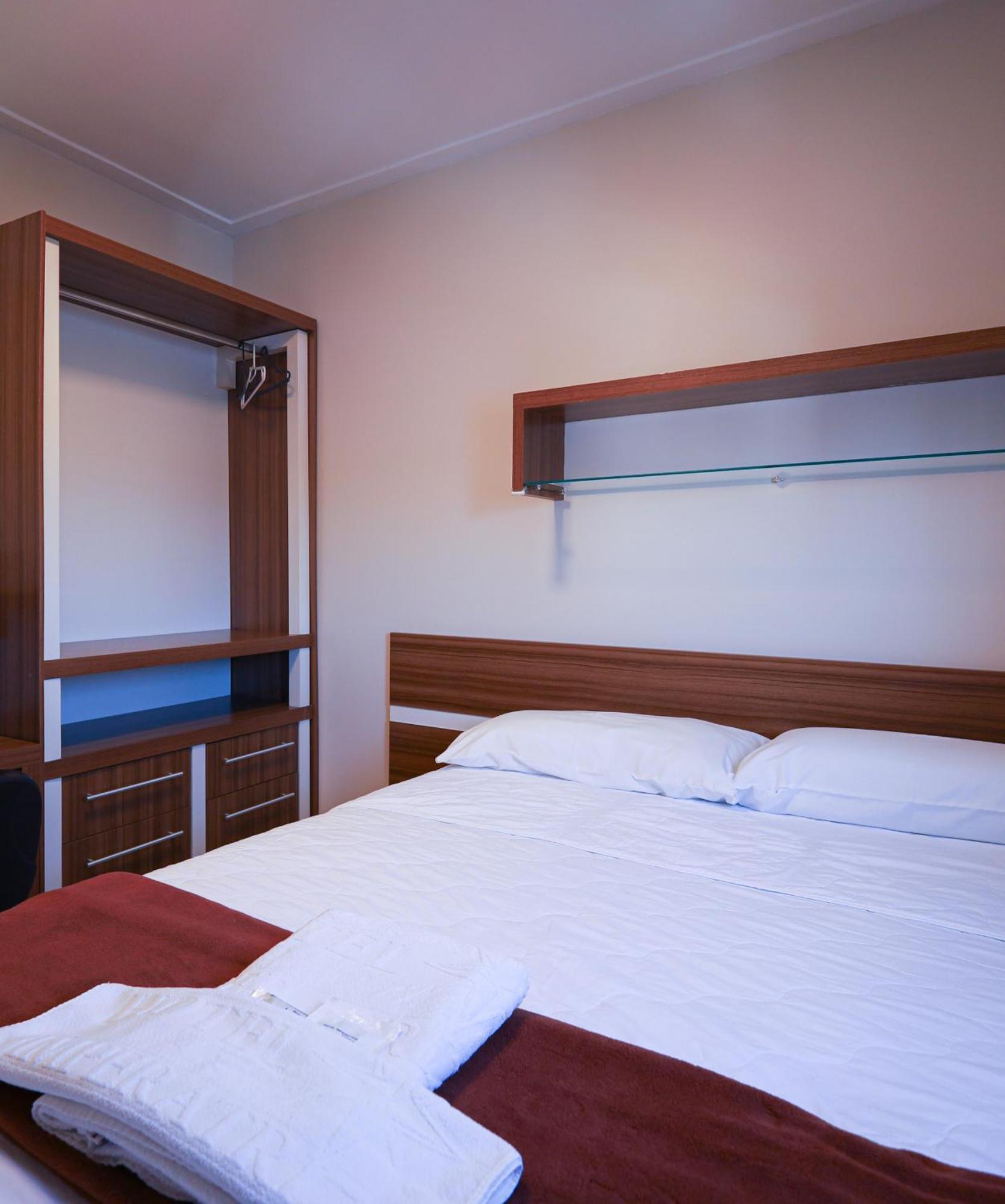 Hotel Imperatriz Telemaco Borba Luaran gambar
